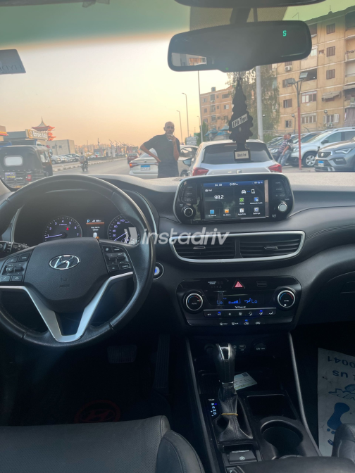 Hyundai Tucson 2019 White Automatic Used for Sale in Greater Cairo ( Cairo + Giza) - 4