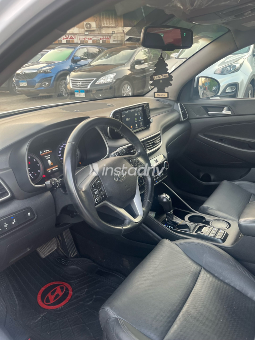 Hyundai Tucson 2019 White Automatic Used for Sale in Greater Cairo ( Cairo + Giza) - 5