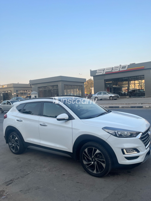 Hyundai Tucson 2019 White Automatic Used for Sale in Greater Cairo ( Cairo + Giza) - 7