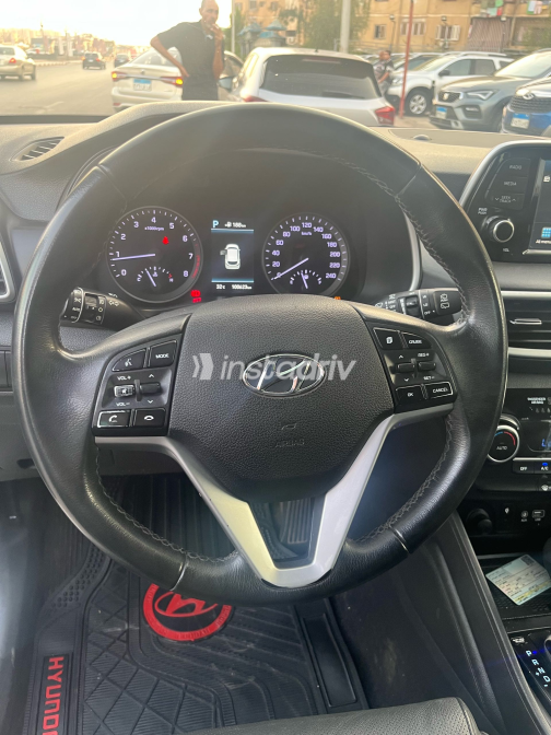 Hyundai Tucson 2019 White Automatic Used for Sale in Greater Cairo ( Cairo + Giza) - 8