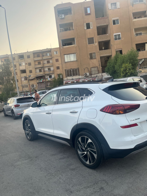 Hyundai Tucson 2019 White Automatic Used for Sale in Greater Cairo ( Cairo + Giza) - 9