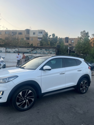 هيونداي توسان 2019 أبيض أوتوماتيك مستعملة للبيع في القاهرة الكبرى ( القاهرة - الجيزة)