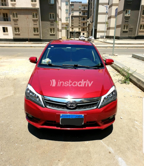 بى واى دى‬ F3 2025 أحمر أوتوماتيك مستعملة للبيع في القاهرة الكبرى ( القاهرة - الجيزة) - 7