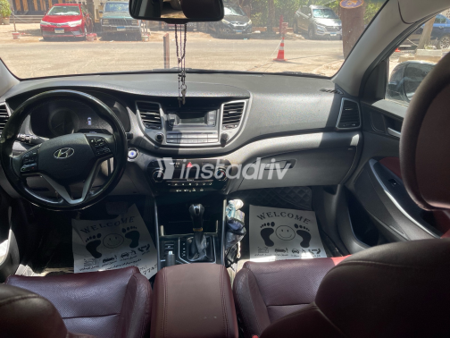 Hyundai Tucson 2018 White Automatic Used for Sale in Greater Cairo ( Cairo + Giza) - 8