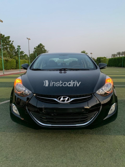 Hyundai Avante 2012 Black Automatic Used for Sale in Greater Cairo ( Cairo + Giza) - 2