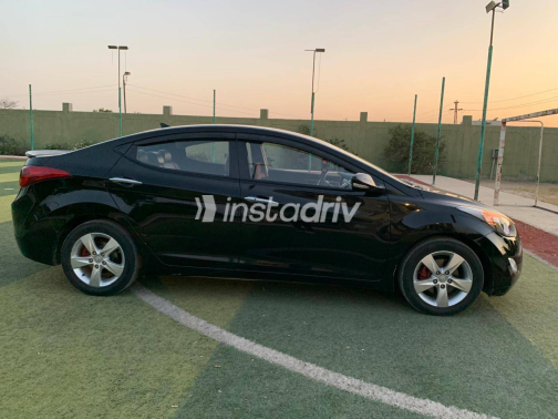 Hyundai Avante 2012 Black Automatic Used for Sale in Greater Cairo ( Cairo + Giza) - 3