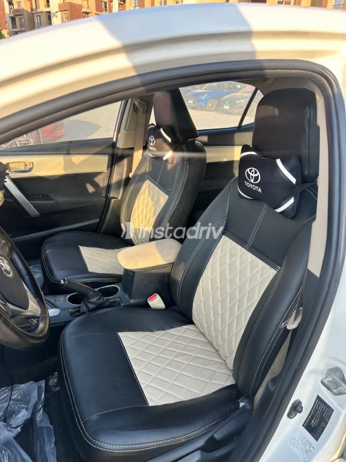 Toyota Corolla 2014 White Automatic Used for Sale in Greater Cairo ( Cairo + Giza) - 4