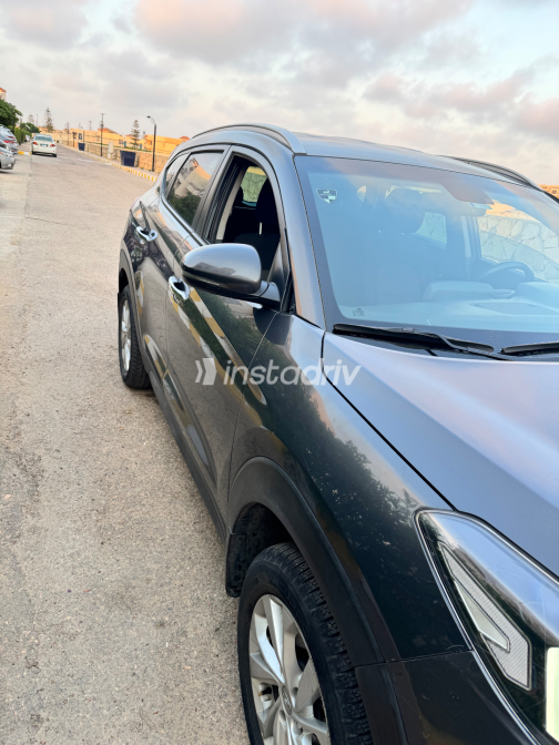 Hyundai Tucson 2021 Gray Automatic Used for Sale in Greater Cairo ( Cairo + Giza) - 1