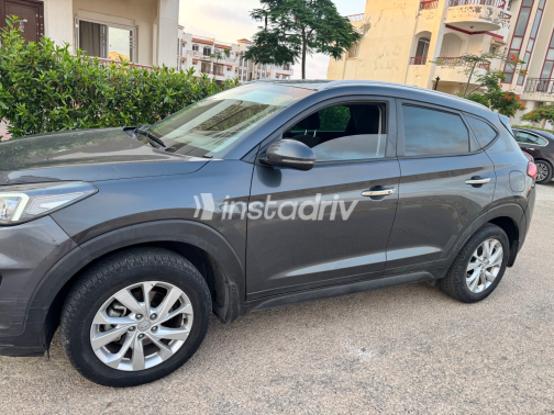 Hyundai Tucson 2021 Gray Automatic Used for Sale in Greater Cairo ( Cairo + Giza) - 3