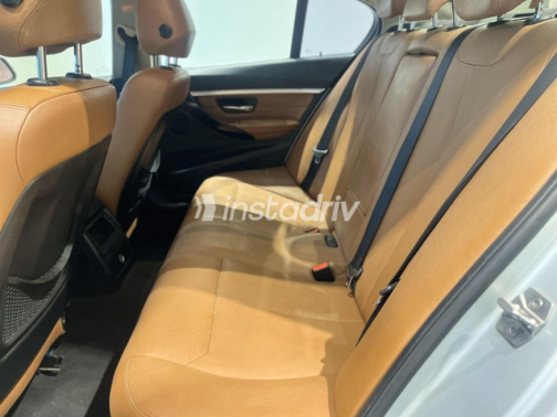 BMW 318 2016 Silver Automatic Used for Sale in Cairo - 5