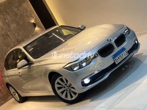 BMW 318 2016 Silver Automatic Used for Sale in Cairo - 10