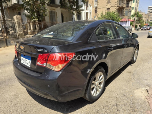 شيفروليه كروز 2015 أسود أوتوماتيك مستعملة للبيع في مصر الجديدة - 4