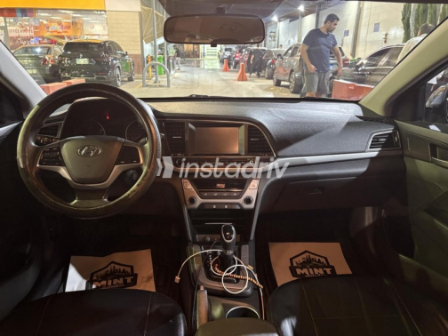 Hyundai Elantra AD 2019 Dark Gray Automatic Used for Sale in Cairo - 5