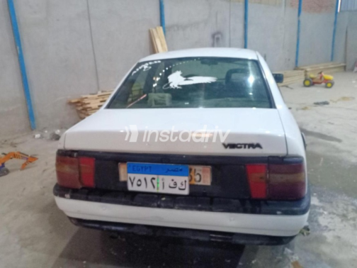 Opel Vectra 1994 White Automatic Used for Sale in Cairo - 3