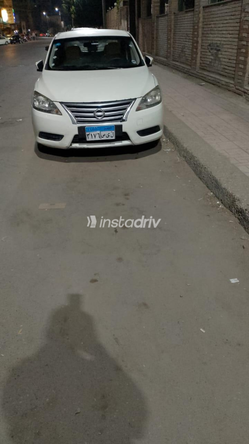 Nissan Sentra 2015 White Automatic Used for Sale in Greater Cairo ( Cairo + Giza) - 1
