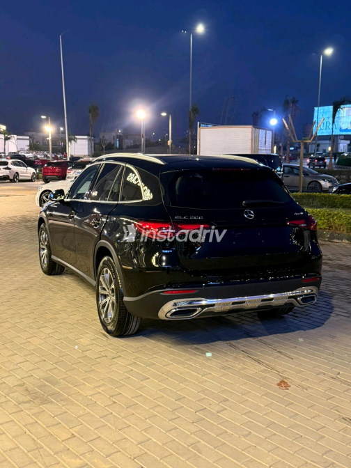 Mercedes GLC 200 2024 Black Automatic Used for Sale in Greater Cairo ( Cairo + Giza) - 4