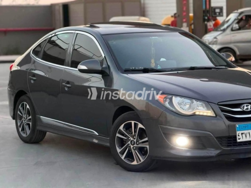 Hyundai Elantra HD 2020 White Automatic Used for Sale in Greater Cairo ( Cairo + Giza) - 1