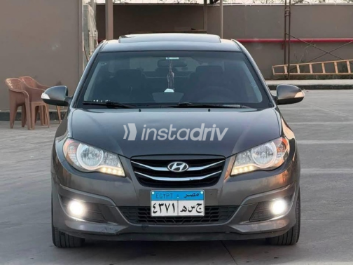 Hyundai Elantra HD 2020 White Automatic Used for Sale in Greater Cairo ( Cairo + Giza) - 5