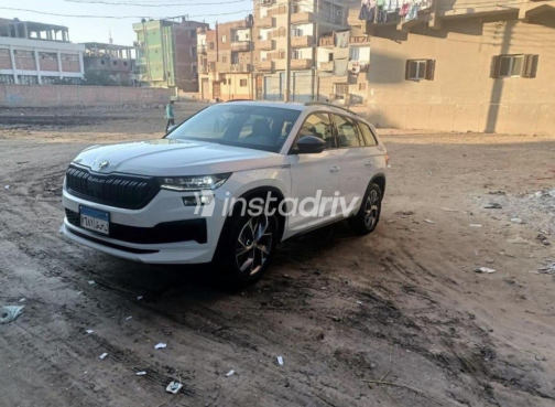 Skoda Kodiaq 2024 White Automatic Used for Sale in Greater Cairo ( Cairo + Giza) - 3