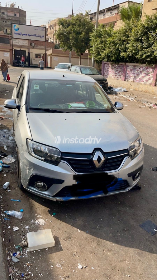 Renault Logan 2020 Silver Automatic Used for Sale in Greater Cairo ( Cairo + Giza) - 1