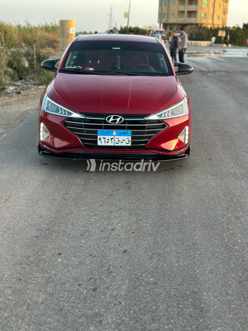Hyundai Elantra AD 2019 White Automatic Used for Sale in Greater Cairo ( Cairo + Giza) - 10
