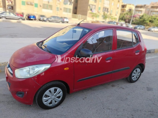 هيونداي I10 2015 أحمر أوتوماتيك مستعملة للبيع في القاهرة - 1