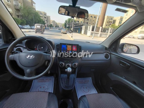 هيونداي I10 2015 أحمر أوتوماتيك مستعملة للبيع في القاهرة - 7
