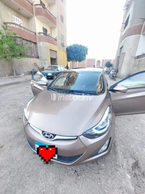 هيونداي إلنترا ام دى 2015 برونزي أوتوماتيك مستعملة للبيع في مصر الجديدة - 2