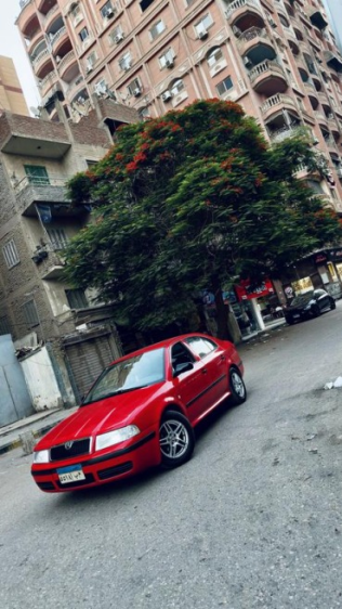 سكودا اوكتافيا A4 1998 أحمر أوتوماتيك مستعملة للبيع في الهرم