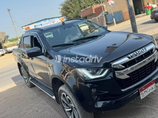 Isuzu Trooper 2021 Black Automatic Used for Sale in Kafr el-Sheikh - 2