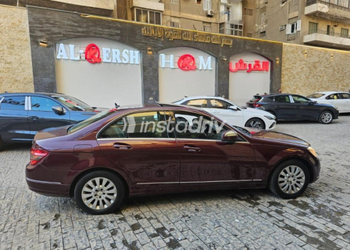 Mercedes C 200 2009 Dark Red Automatic Used for Sale in Nasr city - 6