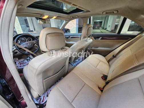 Mercedes C 200 2009 Dark Red Automatic Used for Sale in Nasr city - 7