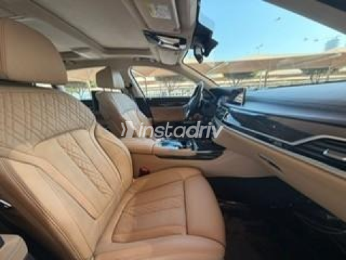 BMW 750 2017 Black Automatic Used for Sale in Cairo - 1