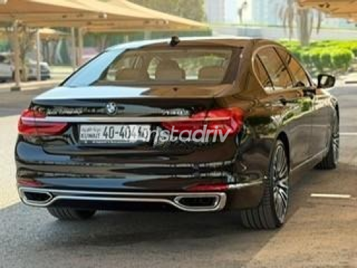 BMW 750 2017 Black Automatic Used for Sale in Cairo - 5