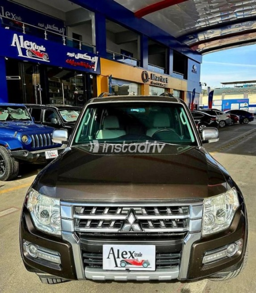 Mitsubishi Pajero 2017 Brown Automatic Used for Sale in Nasr city - 5
