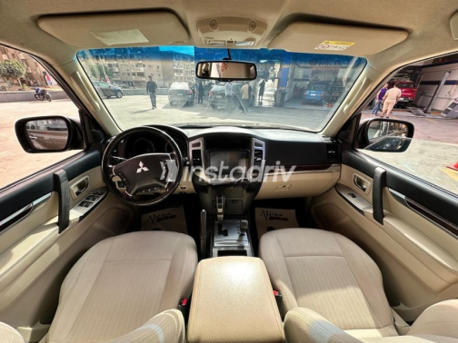 Mitsubishi Pajero 2017 Brown Automatic Used for Sale in Nasr city - 7