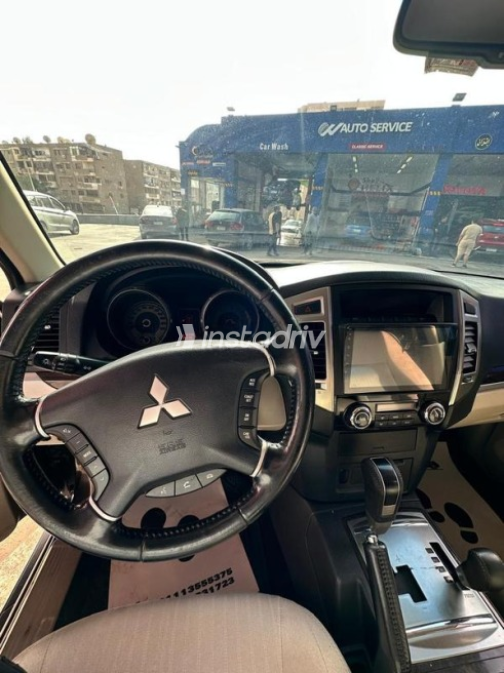 Mitsubishi Pajero 2017 Brown Automatic Used for Sale in Nasr city - 9