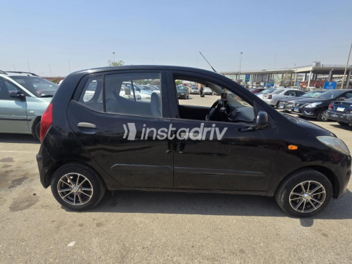 Hyundai I10 2014 Black Automatic Used for Sale in Cairo - 3