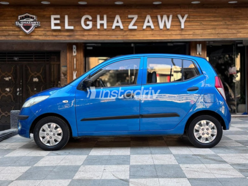 Hyundai I10 2010 Dark Blue Automatic Used for Sale in Cairo - 3