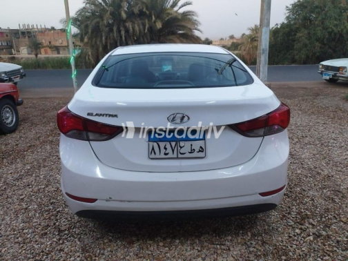 Hyundai Elantra MD 2016 White Automatic Used for Sale in 6 October - 2