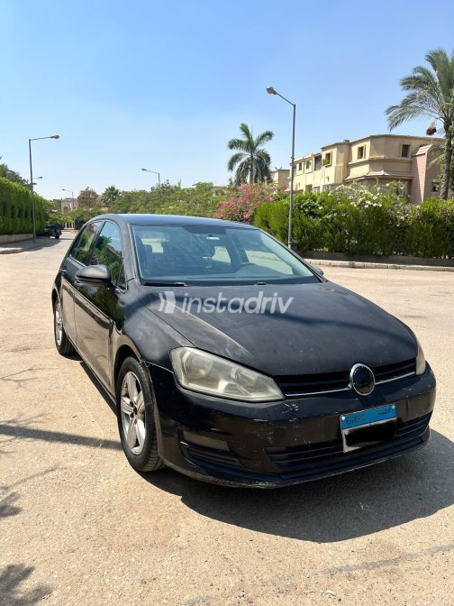 Volkswagen Golf 7 2014 Black Automatic Used for Sale in Greater Cairo ( Cairo + Giza) - 5