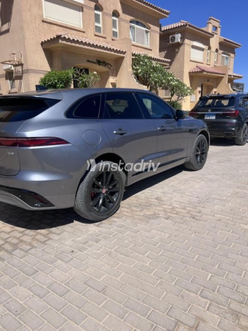 Jaguar F-Pace 2021 White Automatic Used for Sale in Greater Cairo ( Cairo + Giza) - 4