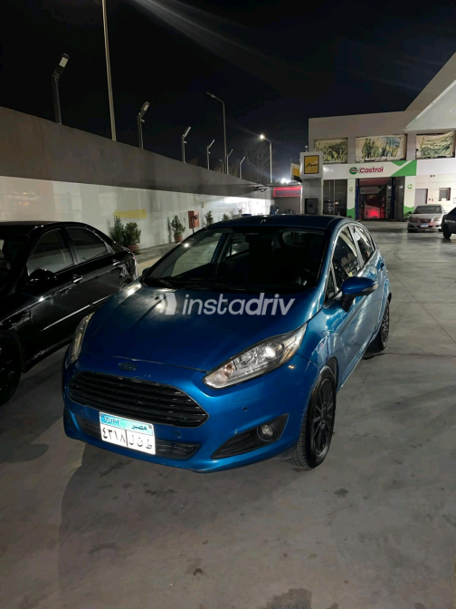 Ford Fiesta 2015 Blue Automatic Used for Sale in Greater Cairo ( Cairo + Giza) - 2