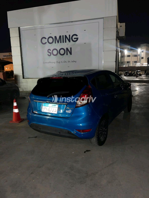 Ford Fiesta 2015 Blue Automatic Used for Sale in Greater Cairo ( Cairo + Giza) - 4