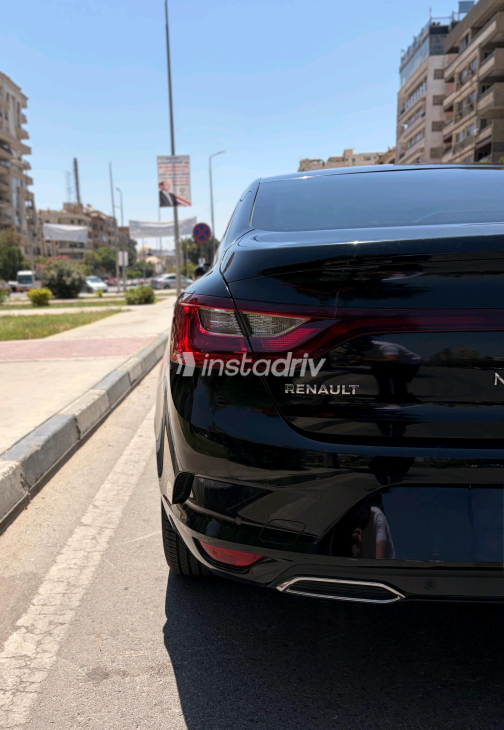رينو ميجان 2022 أسود أوتوماتيك مستعملة للبيع في القاهرة الكبرى ( القاهرة - الجيزة) - 3