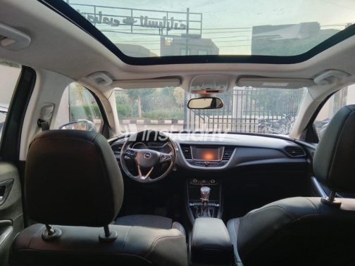 Opel Grandland 2021 White Automatic Used for Sale in Greater Cairo ( Cairo + Giza) - 7