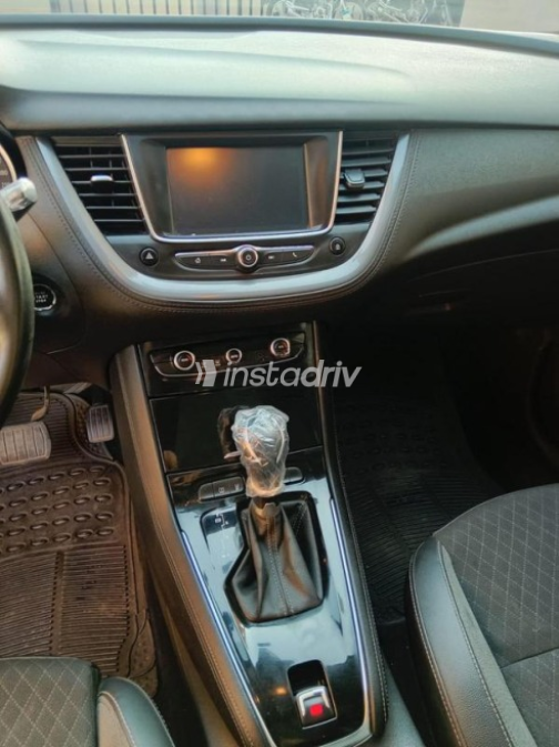 Opel Grandland 2021 White Automatic Used for Sale in Greater Cairo ( Cairo + Giza) - 10