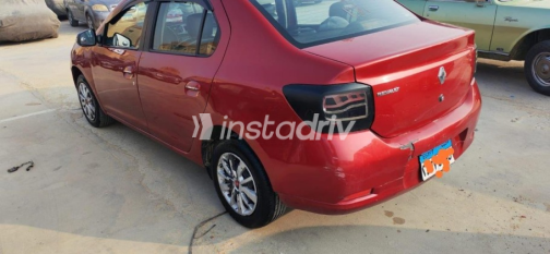 رينو لوجان 2015 أحمر غامق أوتوماتيك مستعملة للبيع في الإسكندرية - 1