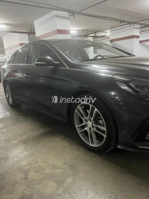 Hyundai Sonata 2019 White Automatic Used for Sale in Cairo - 6