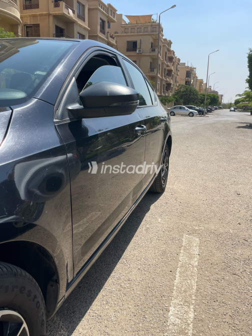 سكودا اوكتافيا A7 2015 أسود أوتوماتيك مستعملة للبيع في القاهرة الكبرى ( القاهرة - الجيزة) - 9